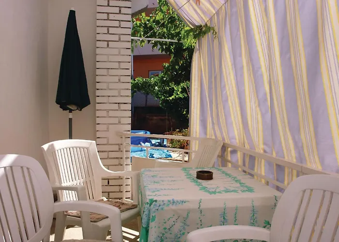 In With Wifi Apartment Pula