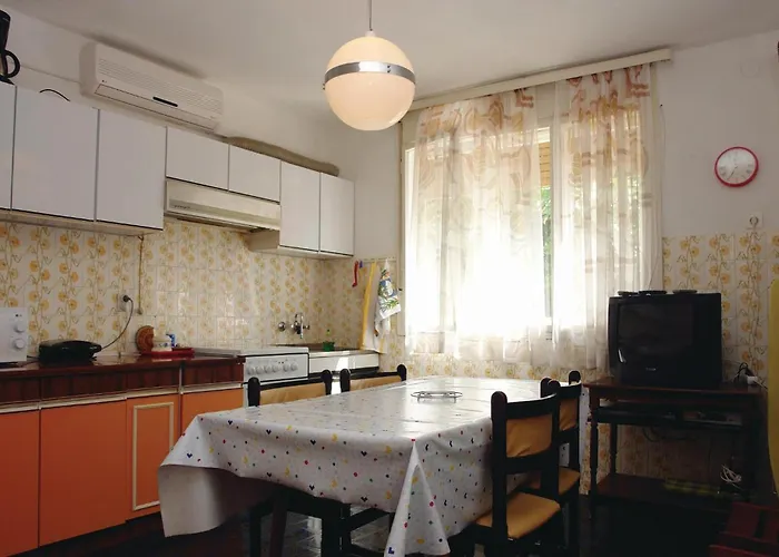 In With Wifi Apartment